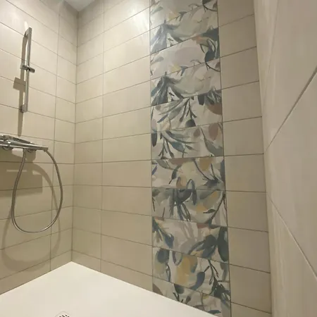 L'oustal Des Domes Apartman *